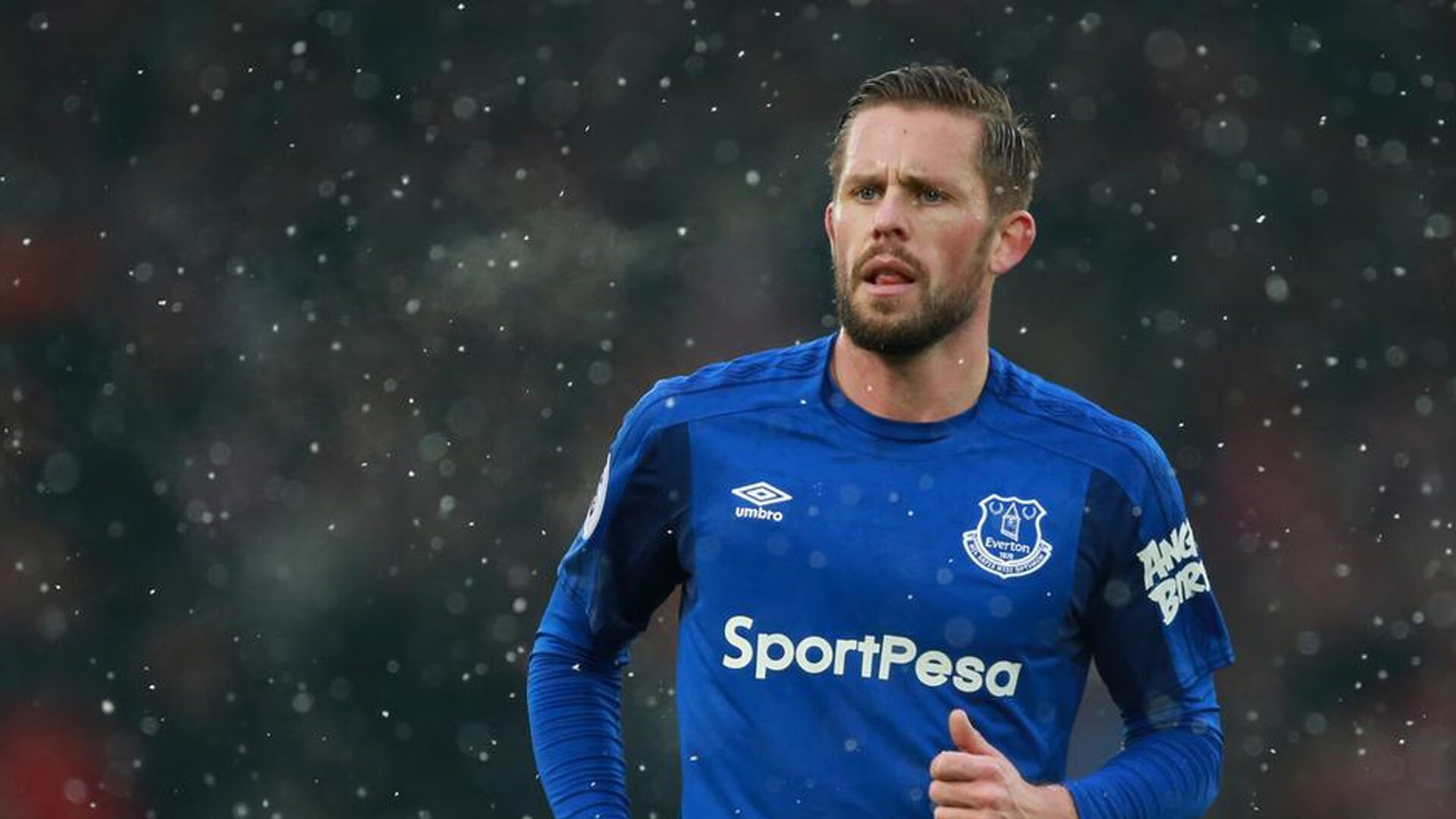 爱德华兹狂飙50分刷新纪录，开拓者主场力克步行者迎关键胜利