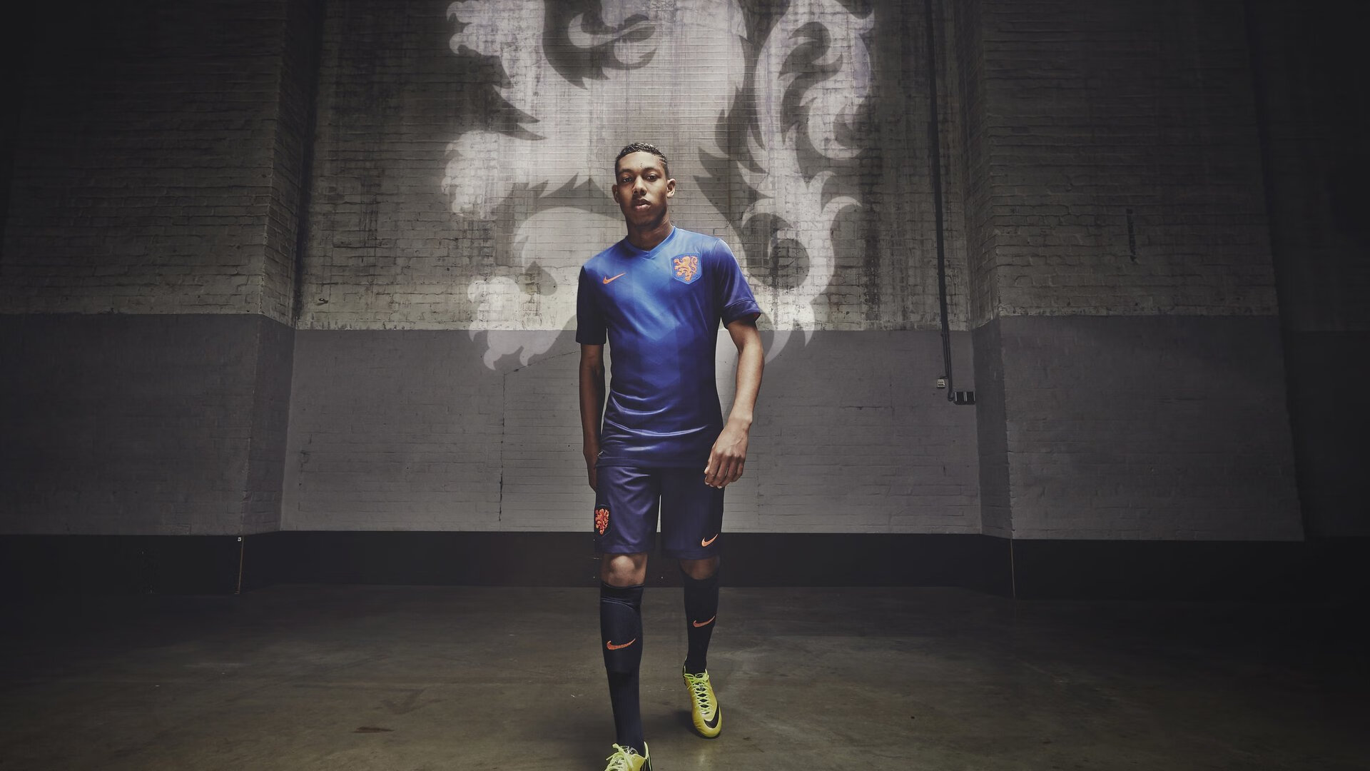 突尼斯硬仗取胜哥伦比亚，西甲国家德比焦点战前的战术预演