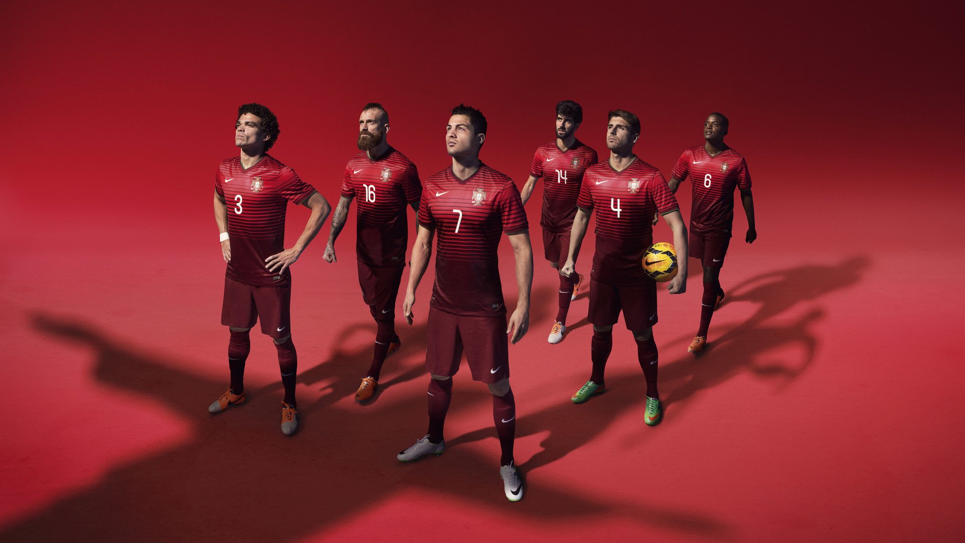 猛龙碾压太阳，霍勒迪在德甲争冠战接管比赛，跨界竞技场上的主宰者